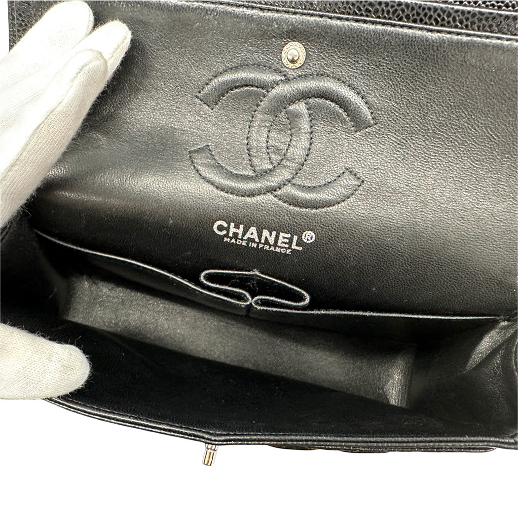 CHANEL シャネル ショルダーバッグ マトラッセ ブラック シルバー金具 キャビアスキン レディース 【中古】