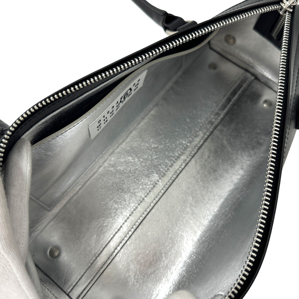 Maison Margiela メゾン マルジェラ バウレットＪ ミディアム ショルダーバッグ MM6 エムエムシックス ブラック レザー レディース 【中古】