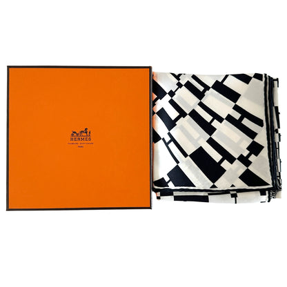 HERMES エルメス カレ70 OP'H オプ・アッシュ スカーフ ホワイト ブラック シルク レディース 【中古】