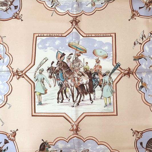HERMES エルメス LES CHEVAUX DES MOGHOLS ムガル王朝の馬 スカーフ カレ 90 ピンクベージュ シルク レディース 【中古】