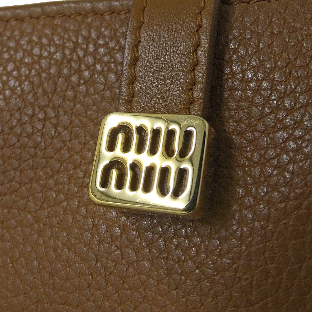 MIUMIU ミュウミュウ 二つ折り財布 ブラウン 5MV204 レザー レディース 【中古】