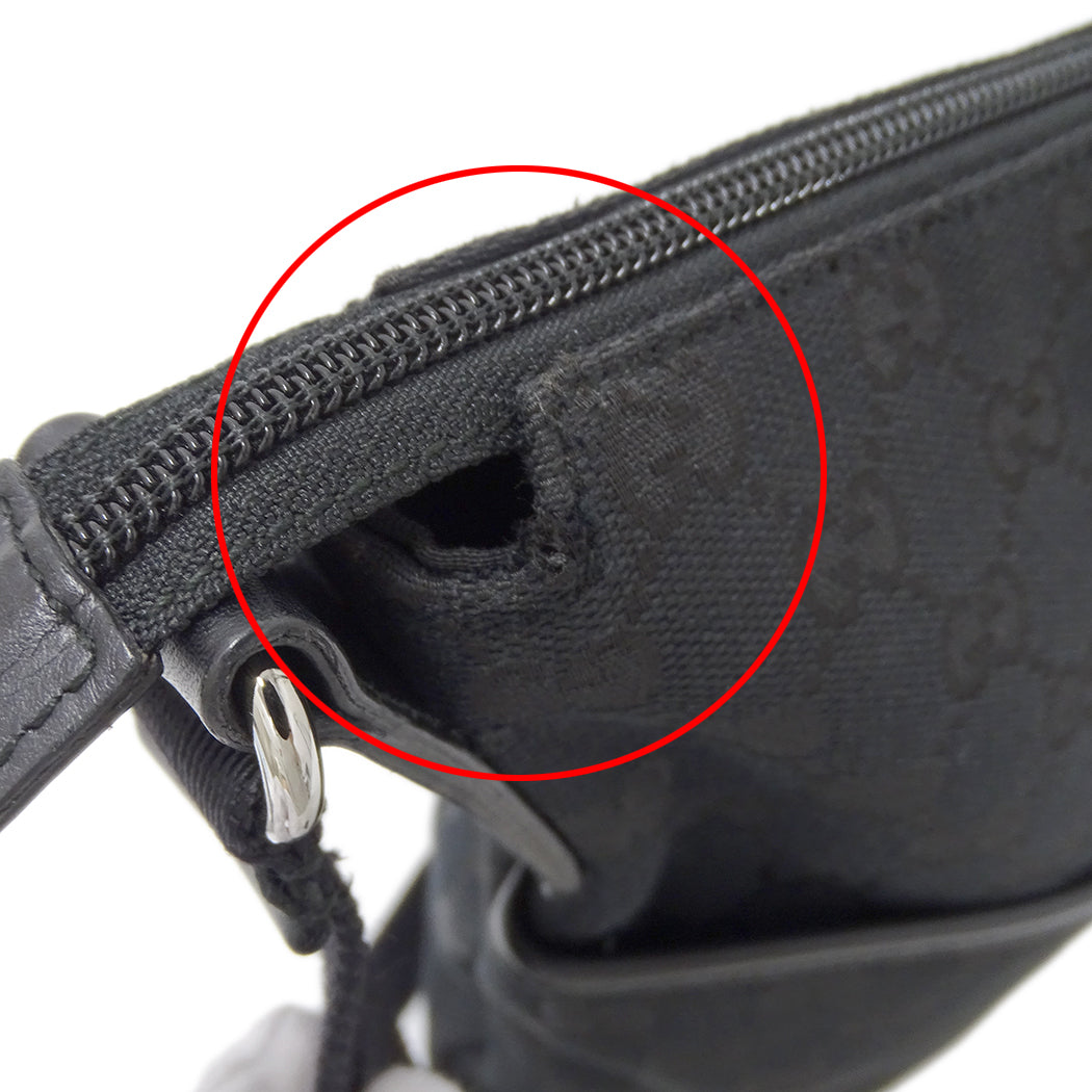 GUCCI グッチ ショルダーバッグ ブラック 145857 GGキャンバス レディース メンズ 【中古】