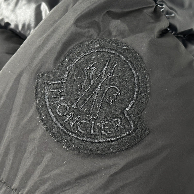 MONCLER モンクレール ダウンジャケット ゲニオック ブラック ナイロン レディース 1 【中古】