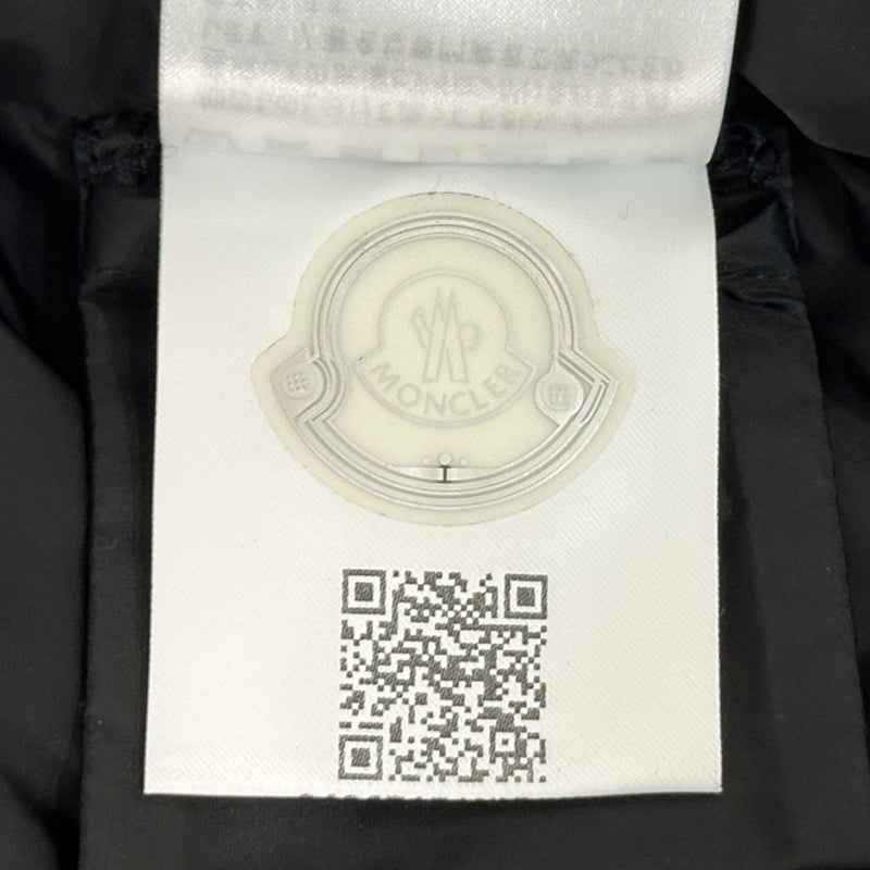 MONCLER モンクレール ダウンジャケット ゲニオック ブラック ナイロン レディース 1 【中古】