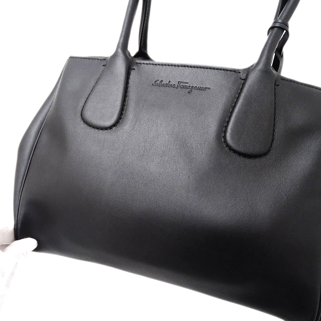 Ferragamo フェラガモ ノリータ トートバッグ ブラック GG-21E605 レザー レディース 【中古】