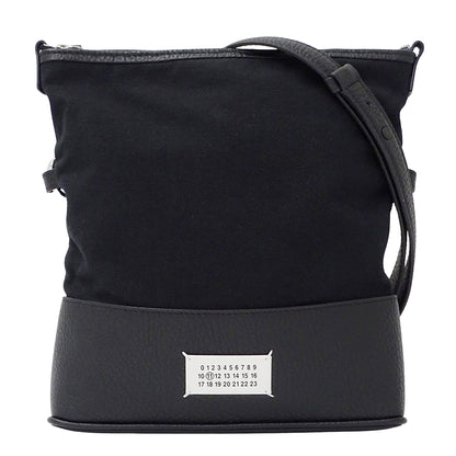 Maison Margiela メゾン マルジェラ ショルダーバッグ 4ステッチ ブラック キャンバス レディース メンズ 【中古】